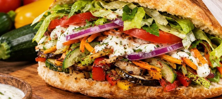 Gemüse Tavuk Döner Menü